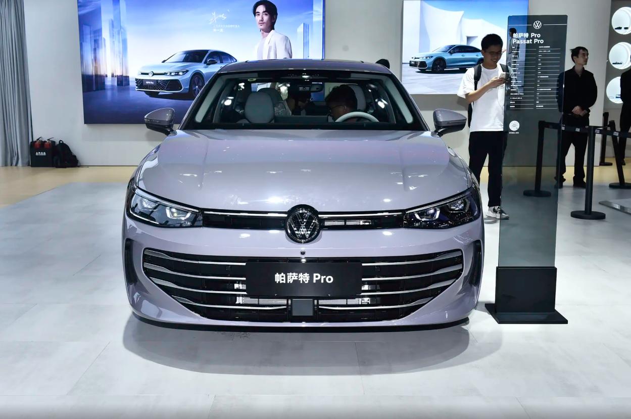 君越對比帕薩特、邁騰,誰才是B級車市場的全能選手?