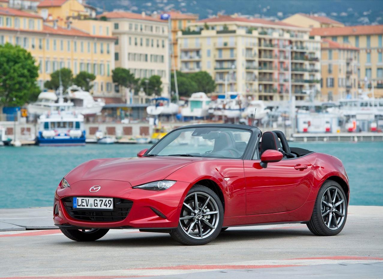 新一代馬自達MX-5采用全新2.5L自然進氣引擎,6MT手動變速箱!