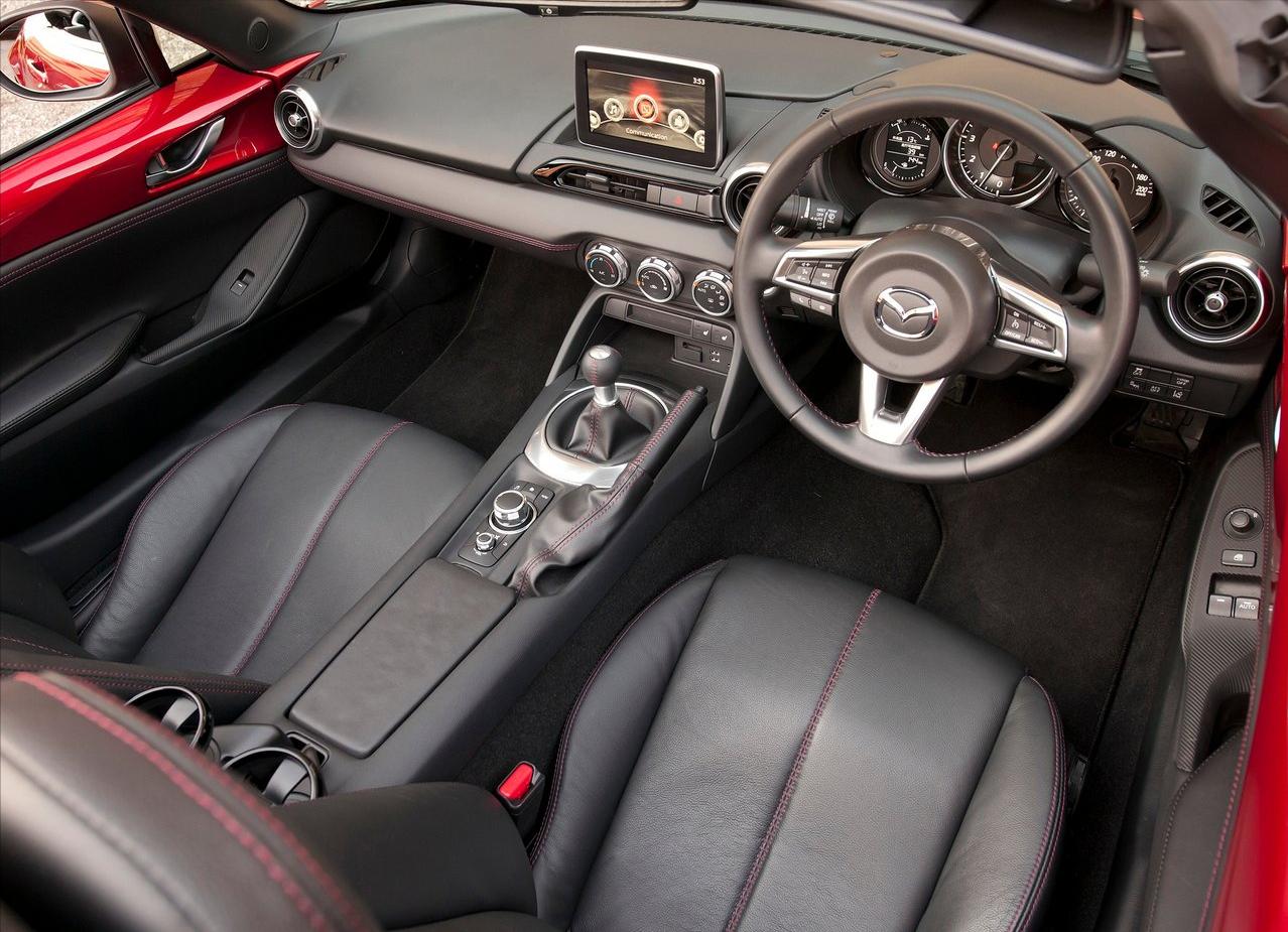 新一代馬自達MX-5采用全新2.5L自然進氣引擎,6MT手動變速箱!