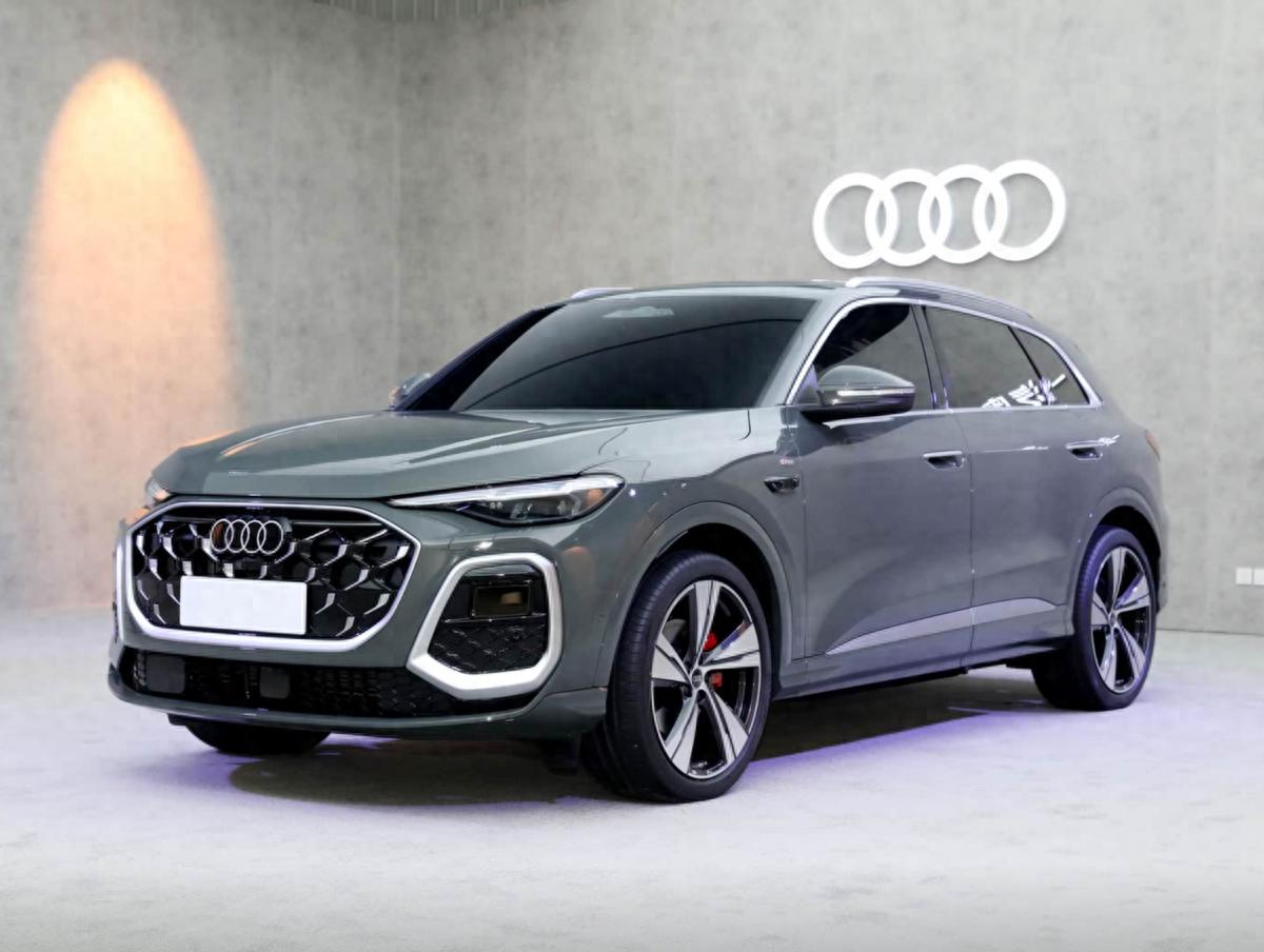 全新奧迪Q5L深度剖析:豪華中型 SUV 的變革與前景