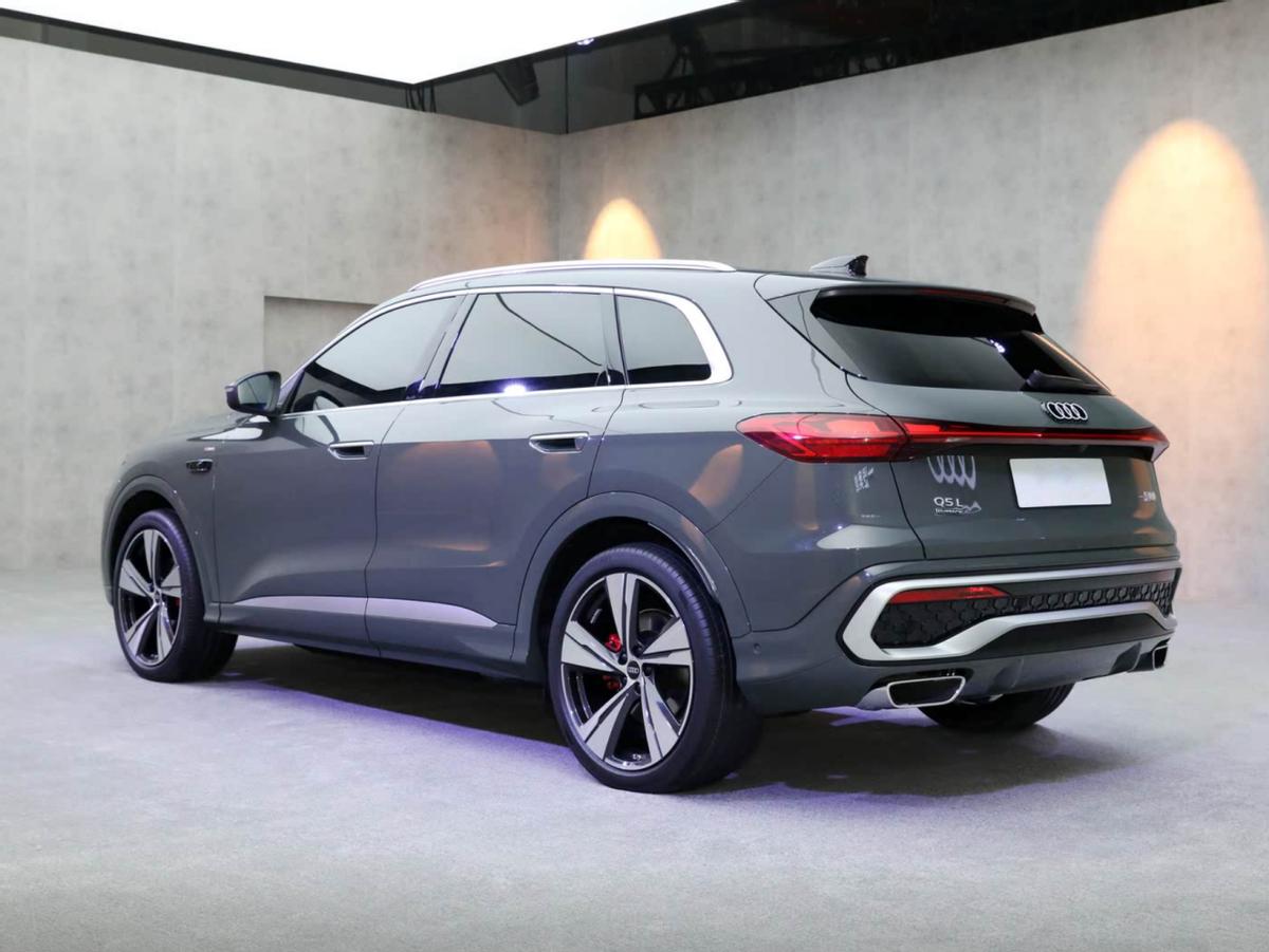 全新奧迪Q5L深度剖析:豪華中型 SUV 的變革與前景