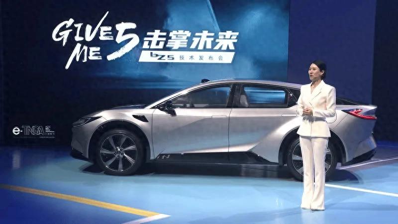 雙核科技+安全冗余!一汽豐田bZ5試駕封神重新定義智能車安全標準
