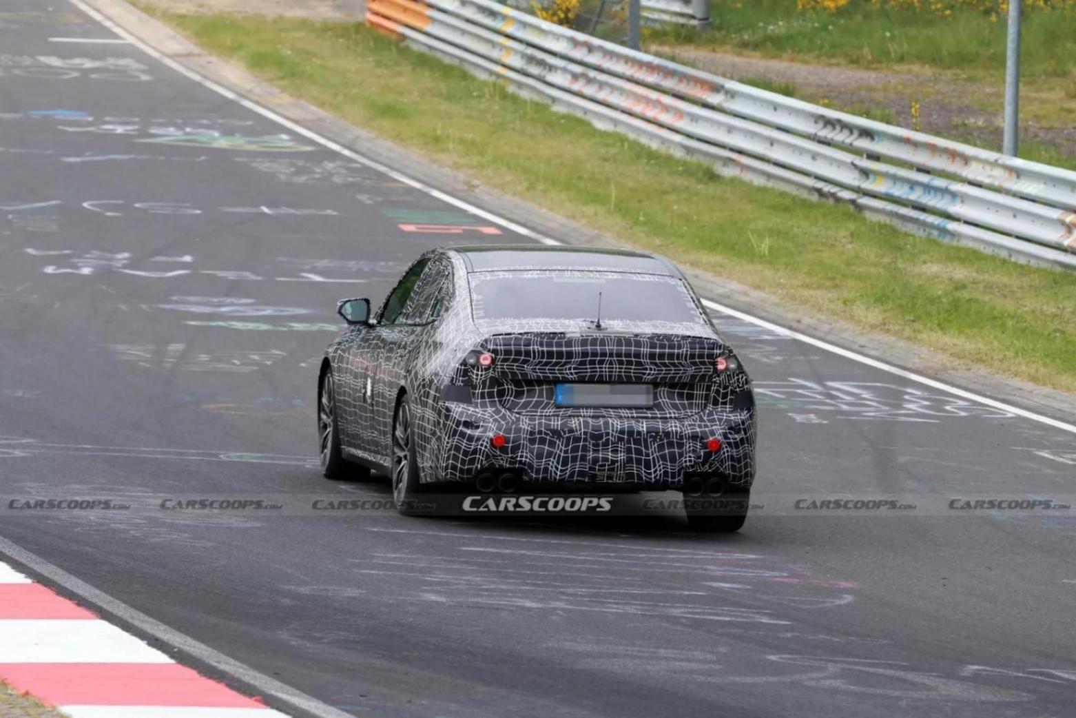 堅守3.0T發動機 全新寶馬M350諜照曝光 有望明年底投產